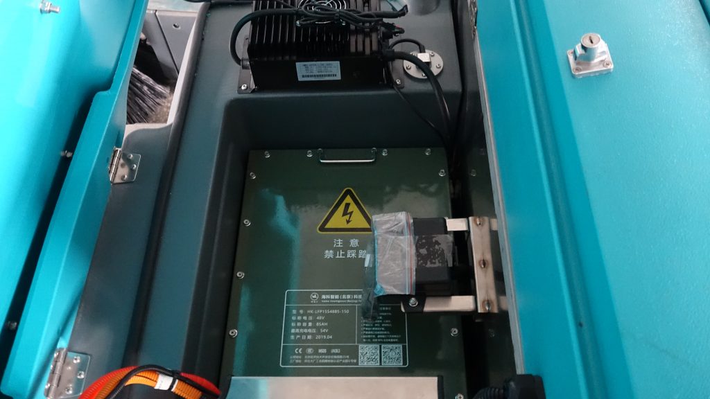 物业小区的清洁服务效率高了，原来是用了这款清洁设备