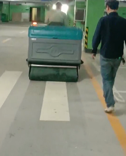 清晨雨——升级版扫地车，实现扫拖功能的不二之选