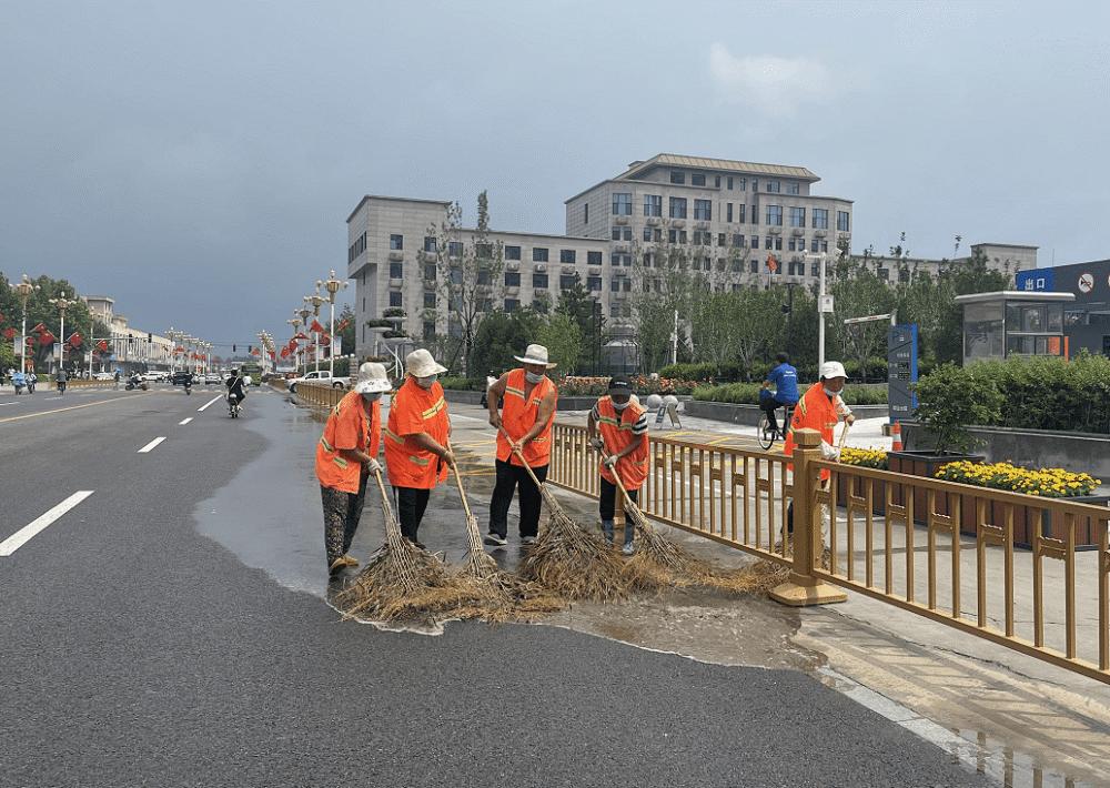 清晨雨：扫地车华丽转身的背后，是“创新”向“传统”发起的革命