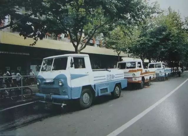 一组老照片，带你回忆电动扫地车保洁的发展史