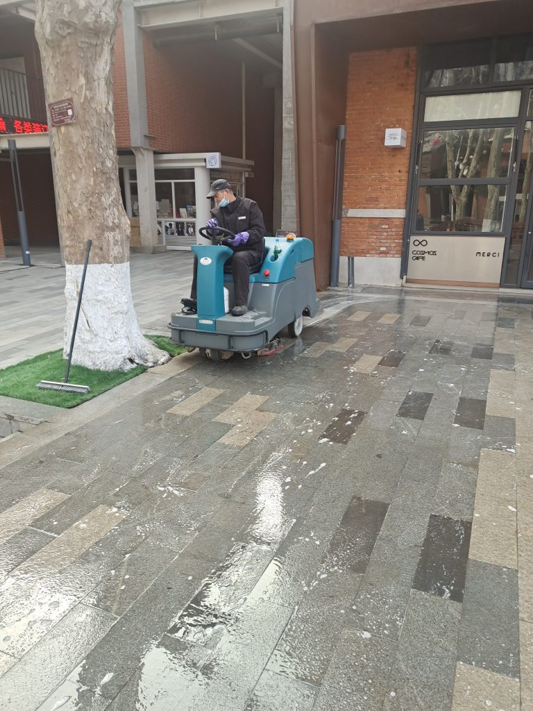 清晨雨拖地车：让您的室内外清洁更高效、智能、环保