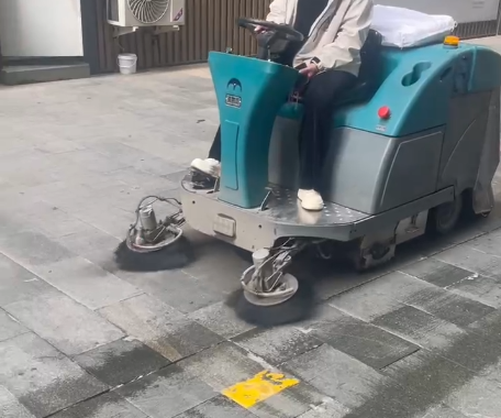 二手电动扫地车有使用价值吗？