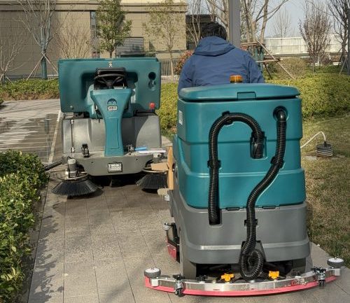 永威璀璨熙湖引入清晨雨150A洗地机，园区与地库清洁效率双提升